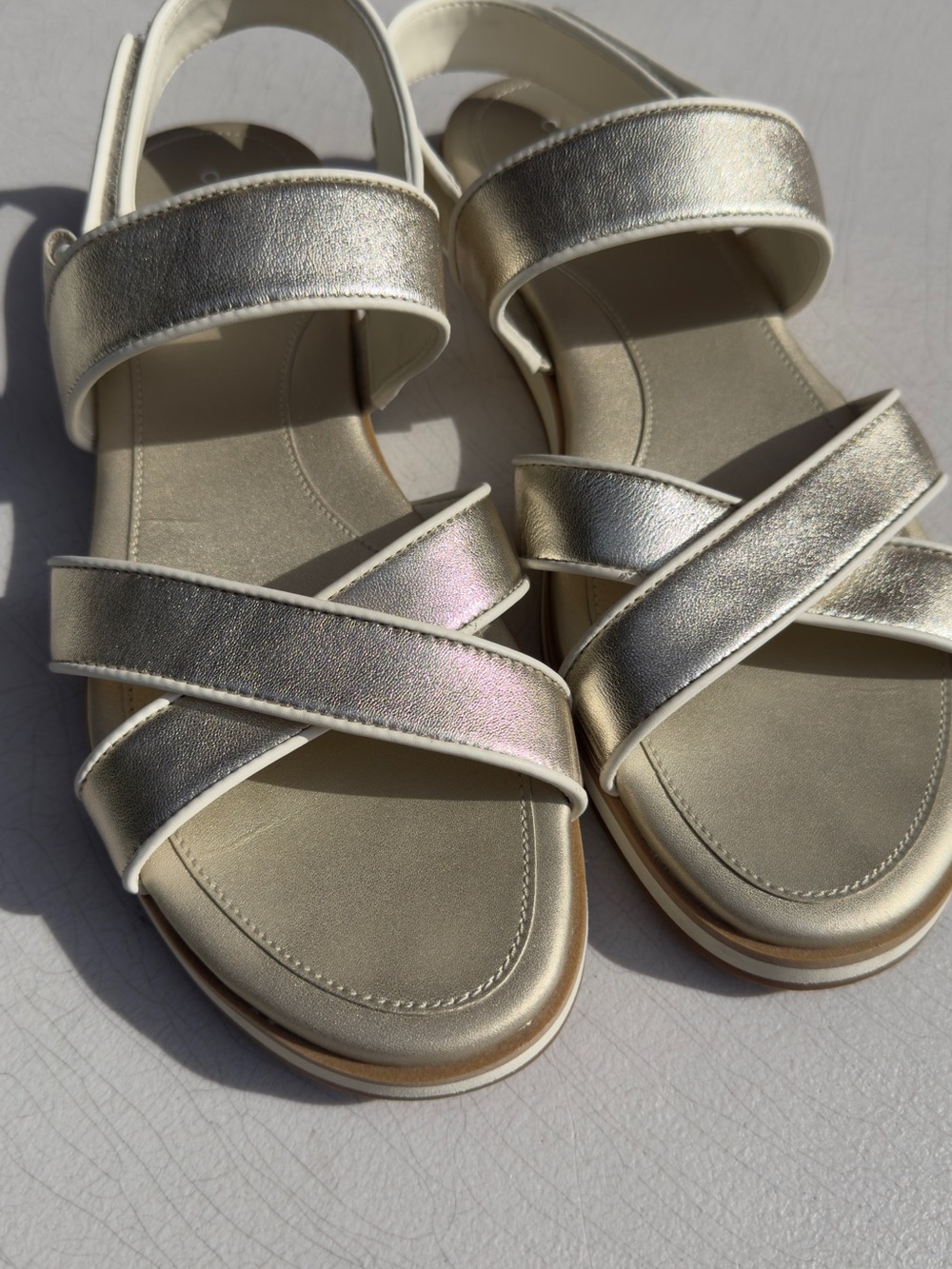 Cole Haan Metallic Silver Women’s Strappy Sandals Sz 10